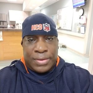 Meet your Posher, Robert